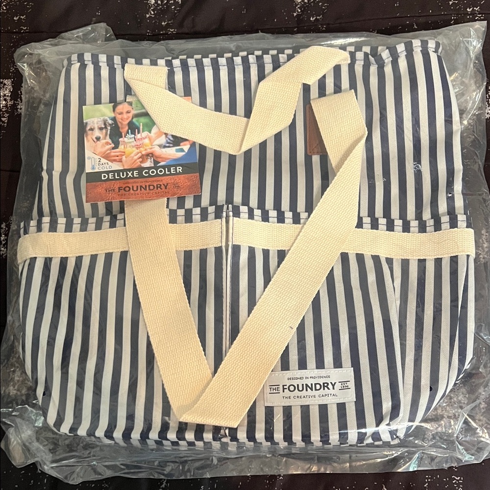 Deluxe Cooler Bag Brand New